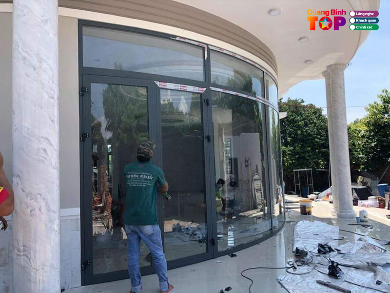 cua-nhom-xingfa-thanh-bay-quangbinhtoplist