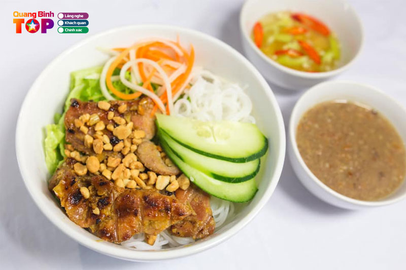 bun-thit-nuong-hong-quang-quangbinhtoplist