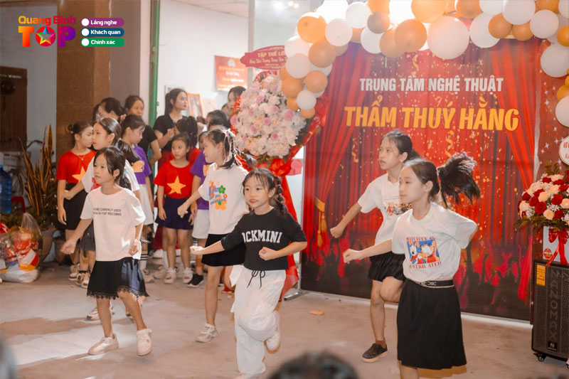lop-hoc-nhay-tham-thuy-hang-quangbinhtoplist