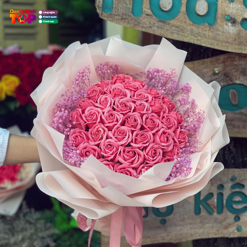 Cua-hang-hoa-sap-mat-biec-quangbinhtoplist