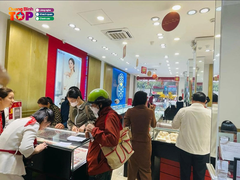 Cua-hang-vang-bac-doji-1-quangbinhtoplist