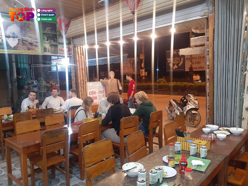 Nha-hang-phong-nha-thang-nhung-quangbinhtoplist