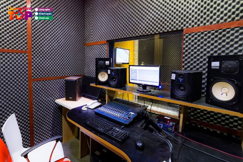 Phong-thu-am-newstudio-quangbinhtoplist