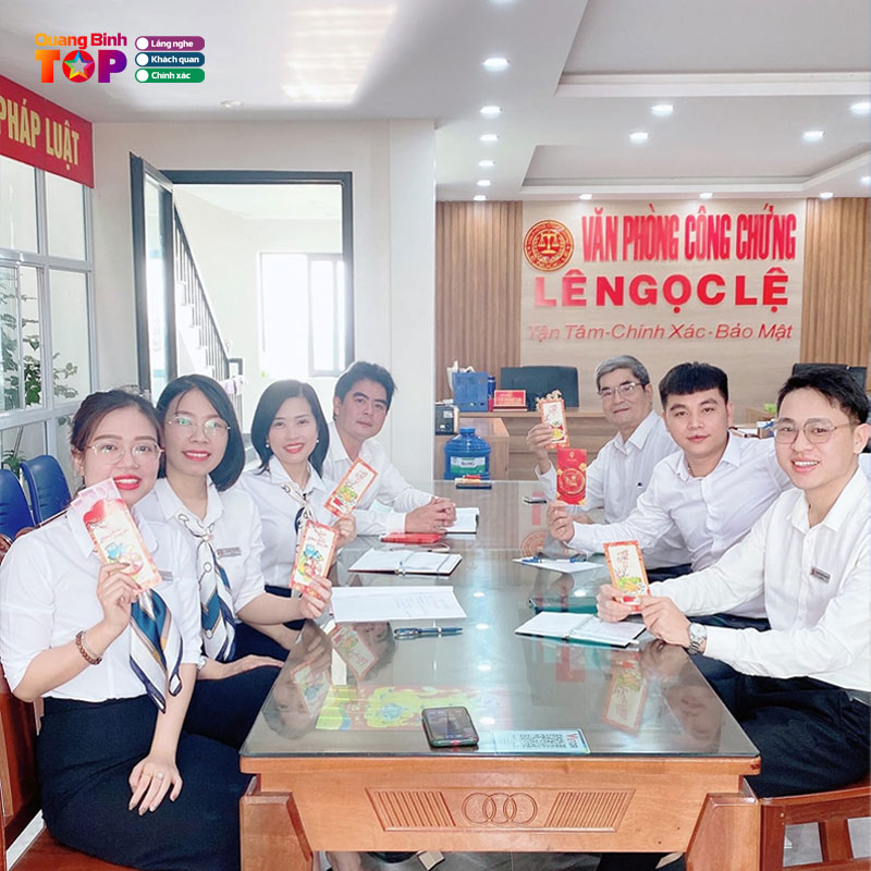 Van-phong-cong-chung-le-ngoc-le-quangbinhtoplist