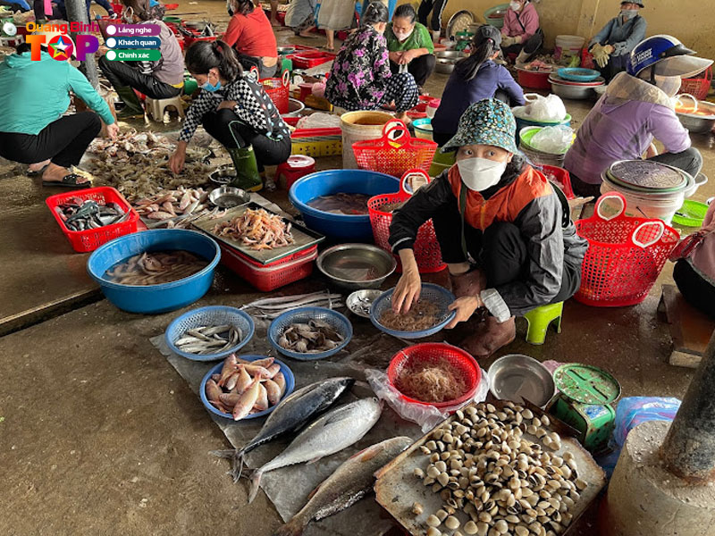 Cho-dong-my-dong-hoi-quangbinhtoplist