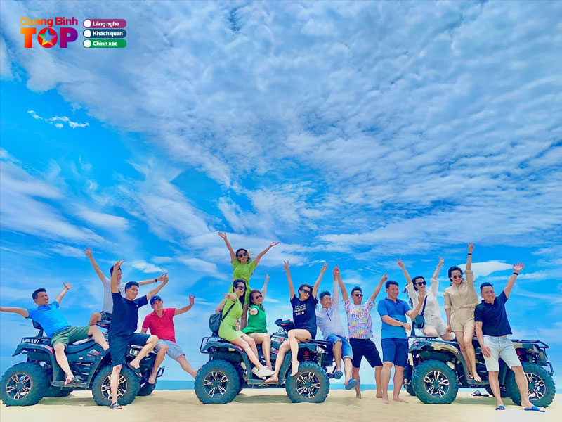 Dich-vu-truot-cat-nha-hang-ven-bien-quangbinhtoplist