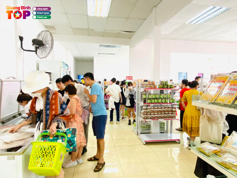 Sieu-thi-dac-san-24h-quangbinhtoplist