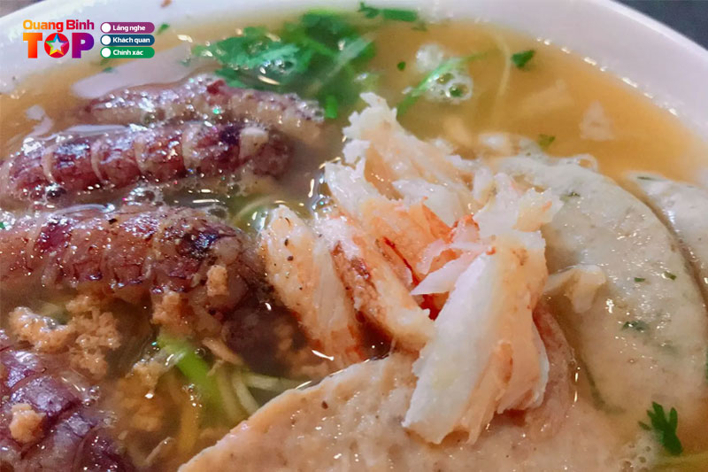 Banh-canh-ghe-sai-gon-quangbinhtoplist