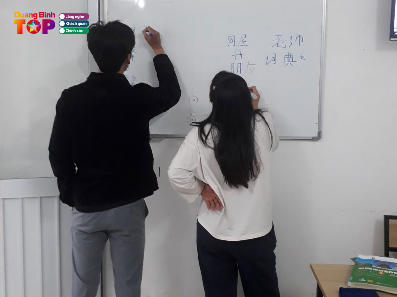 Trung-tam-tieng-trung-alpha-quangbinhtoplist