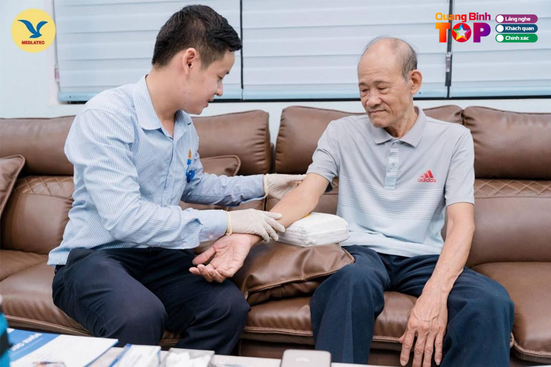 Xet-nghiem-tai-nha-medlatec-quangbinhtoplist