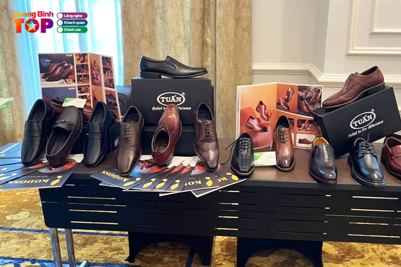 Shop-giay-tuan-ba-don-quangbinhtoplist