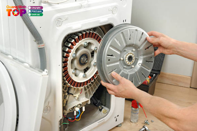 Sua-may-giat-duc-loi-le-thuy-quangbinhtoplist