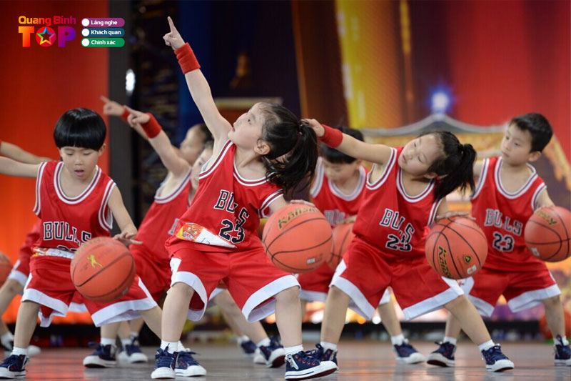 Dong-phuc-the-thao-khanh-mo-quangbinhtoplist