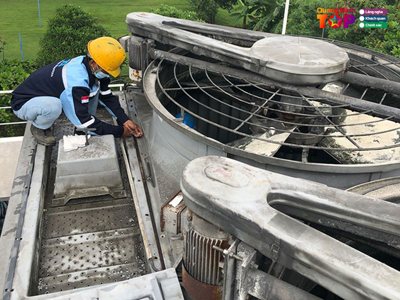 Kiem-tra-he-thong-dien-dau-boi-tron-thap-quangbinhtoplist