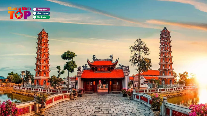Top-10-ngoi-chua-o-quang-binh-noi-tieng-lau-doi-dep-va-linh-thien-quangbinhtoplist