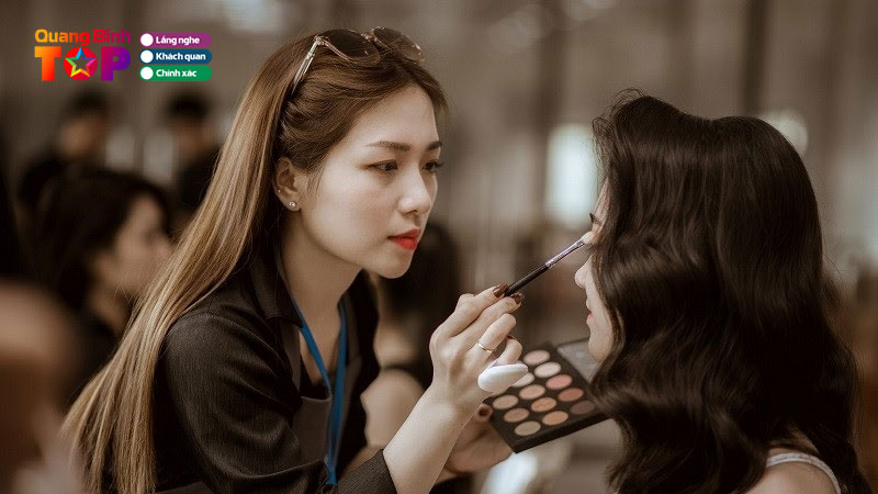 Top-5-dia-chi-hoc-trang-diem-tai-quang-binh-tan-tinh-gia-re-quangbinhtoplist