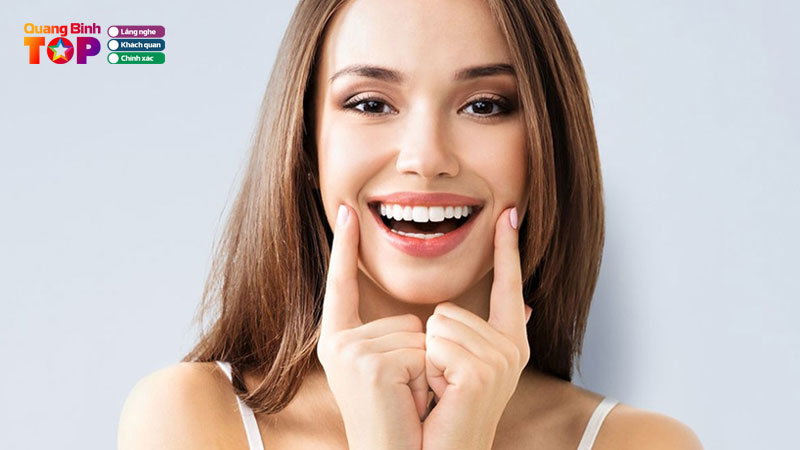 Nu-cuoi-ben-vung-xu-huong-cham-soc-rang-mieng-hien-dai-quangbinhtoplist