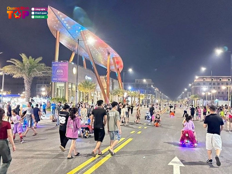 Pho-di-bo-dong-hoi-quangbinhtoplist