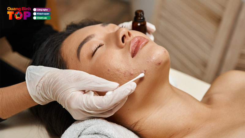 Top-10-dia-chi-tri-mun-quang-binh-co-dich-vu-cham-soc-da-tan-tam-quangbinhtoplist