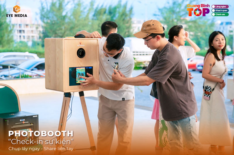 Eye-media-cung-cap-dich-vu-photobooth-chup-anh-lay-ngay-tai-quang-binh-1-quangbinhtoplist