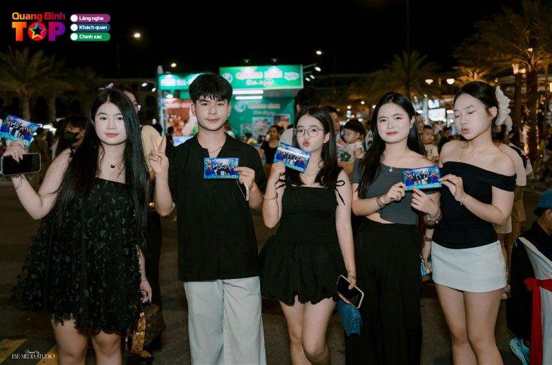 Photobooth-chup-anh-lay-ngay-nang-tam-su-kien-1-quangbinhtoplist