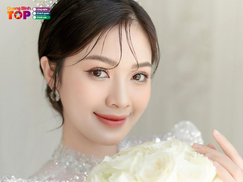 Kinh-nghiem-chon-tiem-trang-diem-co-dau-quang-binh-quangbinhtoplist