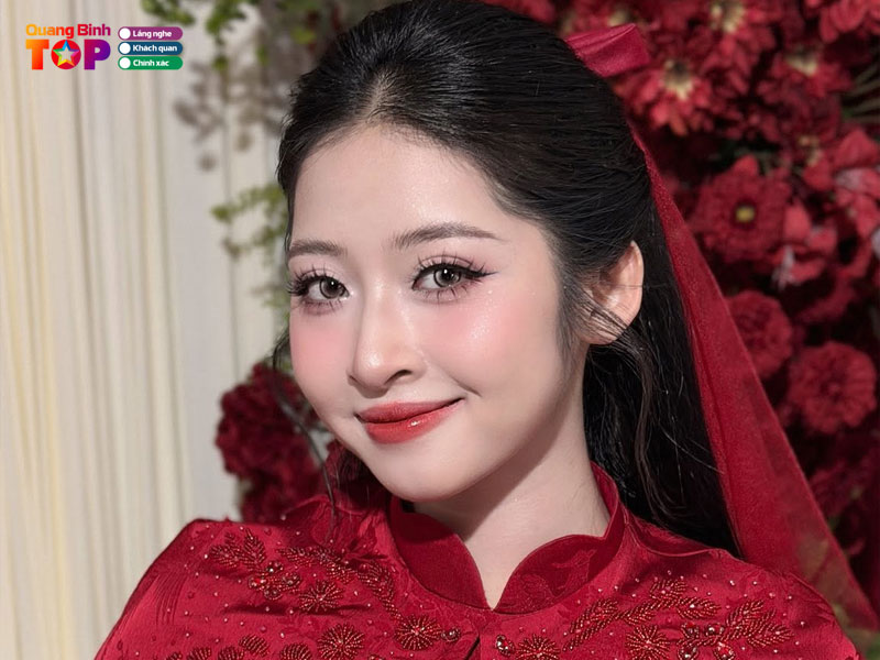 Y-nhi-makeup-quangbinhtoplist