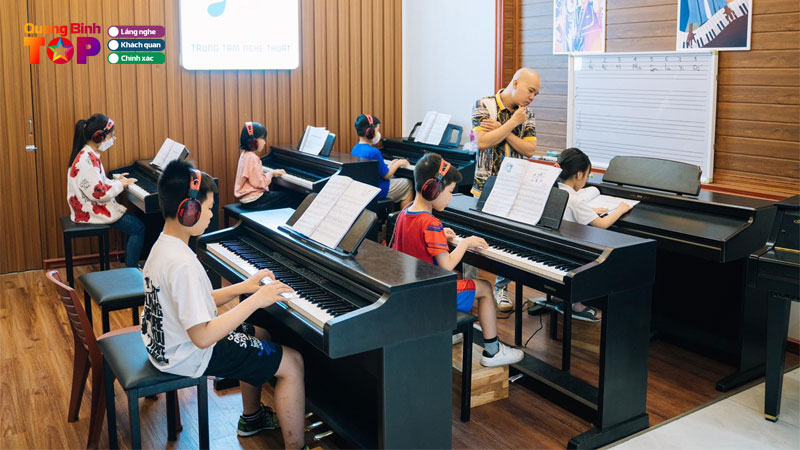 Top-5-trung-tam-day-dan-piano-o-quang-binh-tan-tam-bai-ban-quangbinhtoplist